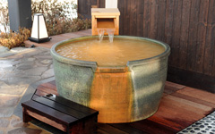 写真：陶器風呂