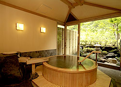 写真：貸切風呂「水光の湯」