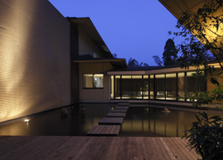 写真：渡り廊下