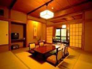 【部屋食】季節感あふれる懐石料理をお部屋でゆっくり堪能 旬の味覚を楽しむ 本格懐石お部屋食プラン