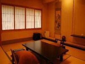 【個室食確約】お日にち限定33000円~お部屋タイプおまかせ 高千穂で神秘的な自然を満喫
