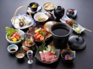【おすすめ秋グルメプラン】~ 鳥会席 ~ 「飛騨牛」「飛騨サーモン」「松茸」「名物つくね焼き」など