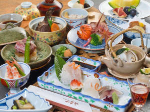 クラブフロア★檜の温泉付和室●お部屋食を満喫プラン
