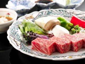 本館【和牛ロースステーキ付金澤懐石】~最高等級A5ランク和牛を地元産ゆずおろしや能登塩で~