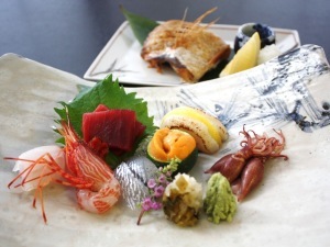 本館【魚がおいしい宿の自慢の造り七種盛りとのどぐろ塩焼付】~日本海ごちそう懐石プラン~