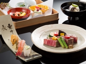 新館【お食事グレードアップ】~寿司と和牛ヒレステーキ付贅沢懐石プラン~