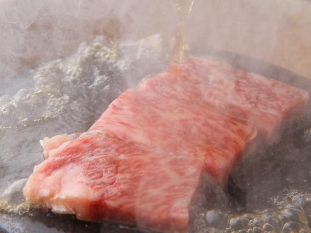【グルメ旅】とちぎ和牛+霧降高原牛のブランド牛ステーキで食べ比べをご堪能<特選会席■>