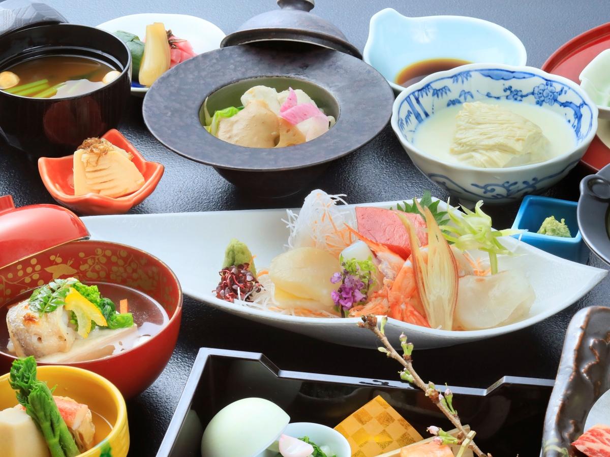 【特選会席プラン】国産牛×日光湯波で奥日光ホテル四季彩の最上級プランをご用意<特選会席■>