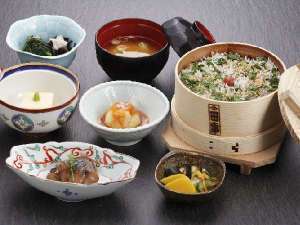 会津に来たら老舗の名物“めっぱめし”を食べに行こう♪≪選べるめっぱめし+郷土料理ランチコース≫付き♪