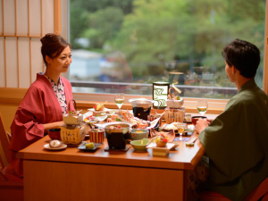 【夜・部屋食/朝・食事処】【料理長こだわり会席<花-hana>】プライベート空間で大切な人とのご夕食♪