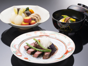 【一番人気!】◆リピーター続出!!花紫イチ押しのお料理プラン◆約50種類のお料理から選べる【アラカルト懐石】
