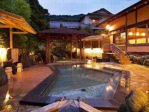 熱海温泉　あたみ石亭