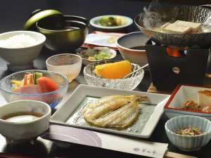 【一泊朝食付き】気ままに温泉♪朝は旅館の贅沢朝ごはん☆チェックイン21時までOK◎夕食なしプラン