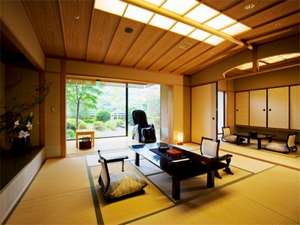 ◆飛天館露天風呂和室が、今なら2名様で、最大14,000円オフ!