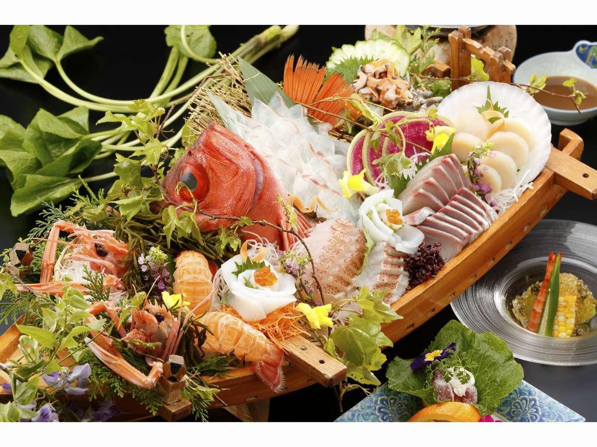◆一番人気おすすめ~舟盛+選べる(伊勢エビorアワビ)◆駿河湾を味覚で愉しむ≪海一望の貸切露天無料≫