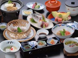 【部屋食】☆お刺身盛り&鮑と金目鯛の人気料理~熱川館基本宿泊プラン