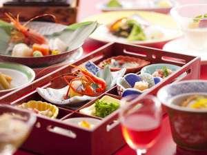 【夏トク祭】【夕食：基本コース】2つの大浴場と充実のフリードリンクを満喫！　旬会席「栞」