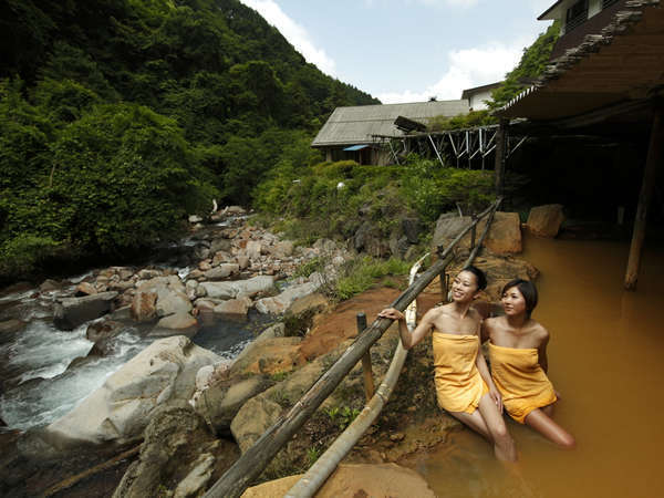 黄金色の出湯　横谷温泉旅館