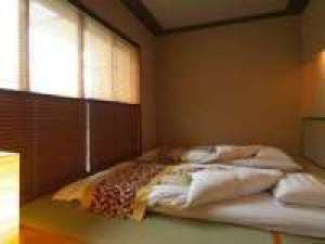 和ベッドのモダン和室で大切な人と過ごす至福の休日…