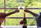 【箱根で女子旅】選べるプチ飲みとルームデコレーション付きの温泉女子旅<基本会席★竹コース>