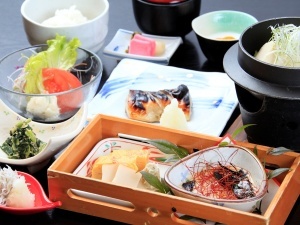【朝食付き】22時チェックインOK!体に優しい和定食付きプラン<朝食のみ>