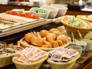 【スタンダード】★1泊朝食★元気な一日のスタート!飛騨牛や郷土料理など和洋50種以上の朝食バイキング♪