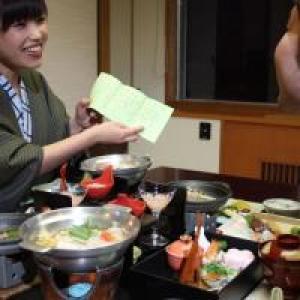 【基本・お部屋食】旅館といえば夕食はお部屋食!一緒に過ごす一時が思い出のお時間に♪ご家族、ご夫婦にお勧め!