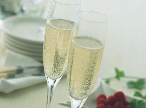 【二人の記念日】4大特典<ホールケーキ+スパークリングワイン+色浴衣+別湯>/会席膳