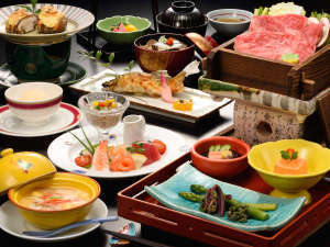 【お料理少なめ、部屋食、特典充実】最大21時間ステイ(15時イン11時アウト)生ビール付き