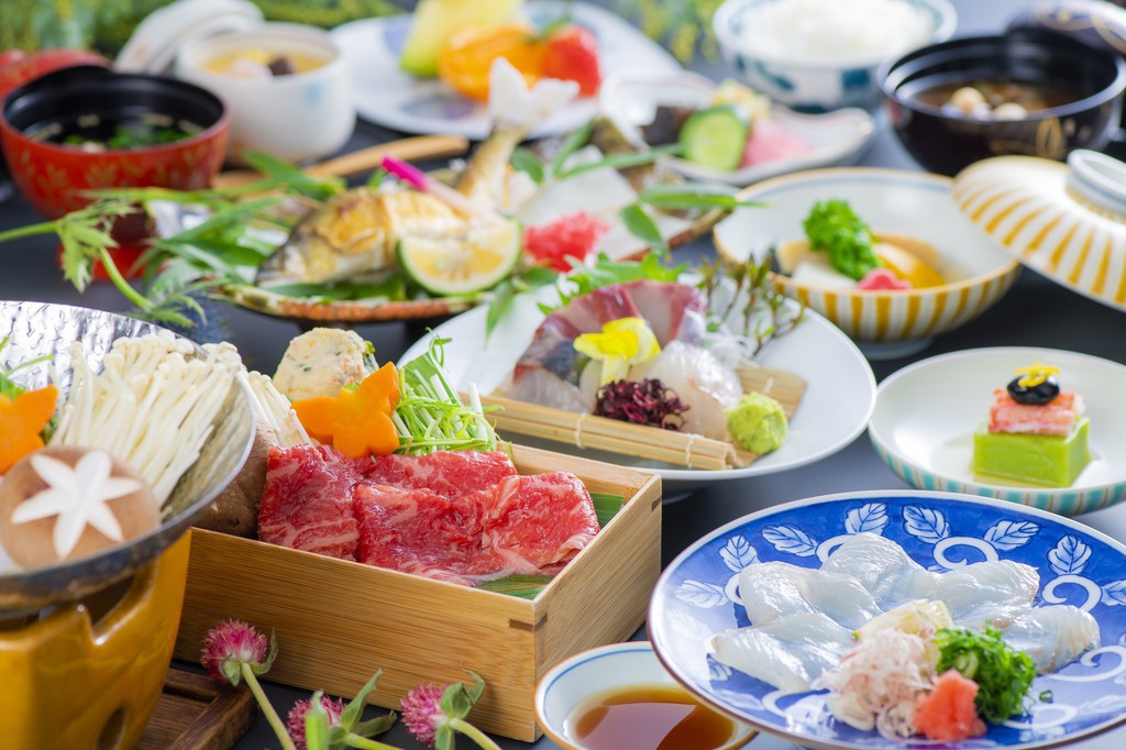 【夕食場所はおまかせ☆旬彩和み会席】秘伝美味出汁! 豊後牛しゃぶしゃぶ&関あじ&かぼす鮃を味わう