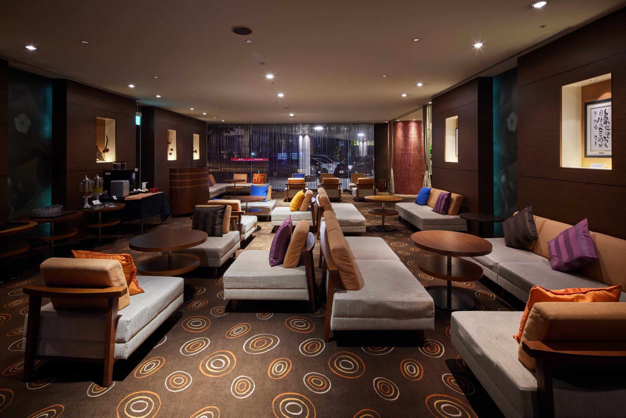 【BLACK FRIDAY】国際通り徒歩圏内！北へ南へ便利な立地（食事なし）