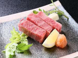 【早期割引】30日前までなら2名で4000円オトク♪《和牛ステーキ付》旬会席にランクアップ(お部屋食)