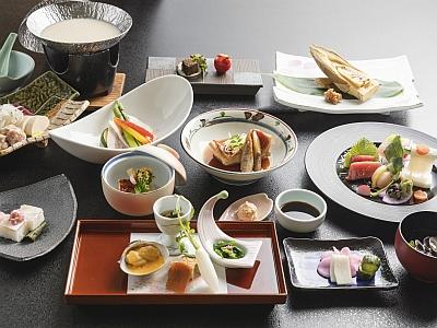 【2泊以上の連泊がお得】レストラン食/和洋スイート・お一人様に館内利用券2,000円分付