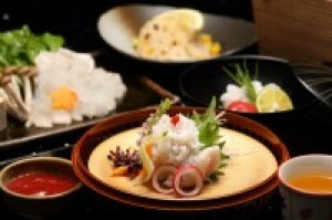 【7月・8月限定】夏の味覚★活け鱧(ハモ)を使ったお料理3品×特選黒毛和牛ステーキをお部屋食で堪能!