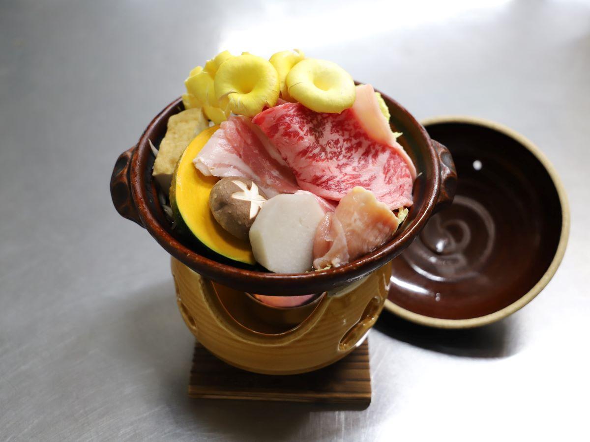 辰巳館でしか味わえない!ダシにもこだわった『お宝すき焼き』&『炭火山里料理』ダブルの旨み♪