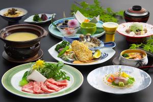 にっしょうかん 新館 梅松鶴