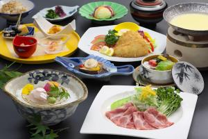 にっしょうかん 新館 梅松鶴