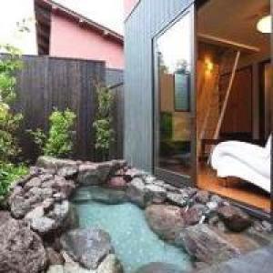 <事前決済>【屋根裏部屋風ロフトを2人で体験!】専用露天風呂・内湯付き ロフト棟離れ☆素泊まりプラン【最安値】