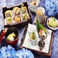 ■和食レストラン「羽衣」の宿泊者限定ディナー、季節の花をイメージした「花ごよみ膳」付き