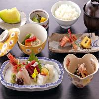 ■【PREMIUM PACKAGE】選べる3種の和定食付き