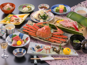 【ずわい蟹姿一杯付き×春秋のお得会席】北陸の味覚にかぶりつく贅沢をどうぞ♪食事処