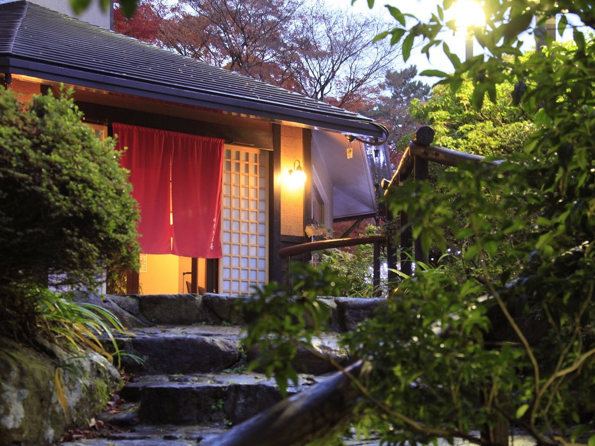 直前割☆【直前割】直前でのご予約でゆとりろ庵の最上級会席をお得に愉しめる/貸切露天1回無料<特選会席■>