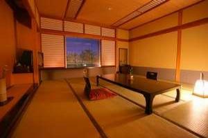甲府の夜景を独占する温泉　11種類のお風呂 ホテル神の湯温泉