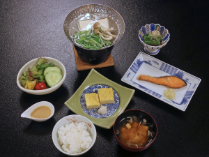 【手作り朝食付き】ご夕食は徒歩1分の温泉街へ。「西の河原源泉」堪能