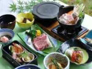 【離れ】源泉かけ流しの露天風呂付き客室で寛ぐ、極上の休日【貸切露天風呂無料】