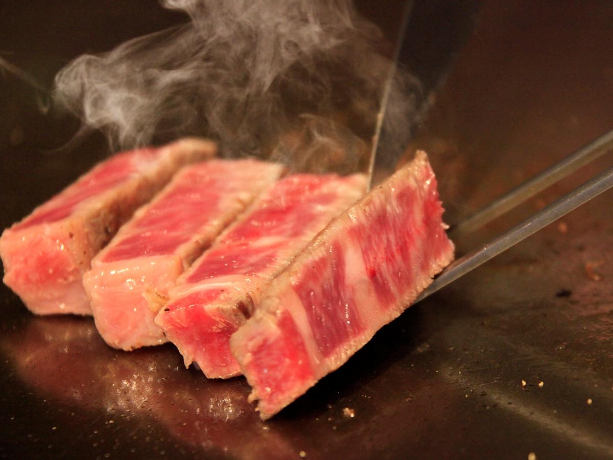 【グルメ旅】国産牛フィレステーキを無料でプレゼント!基本会席のメインのサーロインとの食べ比べ★