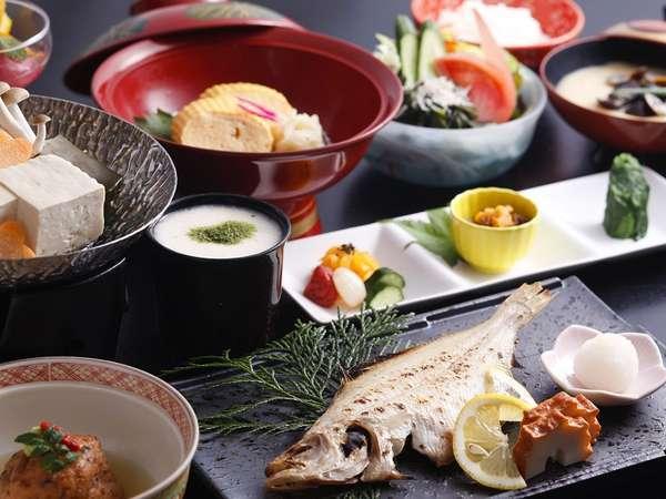 直前プラン【一泊朝食】7日前からの予約限定だからできる★旅館の朝食と温泉でリフレッシュ♪