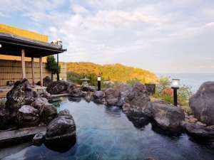 【50歳以上限定】お得で嬉しい2大特典付!おとなの旅を応援プラン