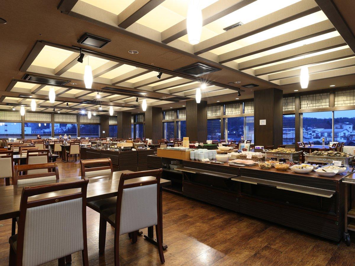 【一泊朝食付】夜の温泉街を浴衣で散策（バイキング）