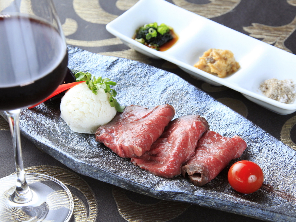 【らくだ限定×夏の特別セール】人気NO.1会席★最大30%OFF&最大20時間ステイ~色浴衣付